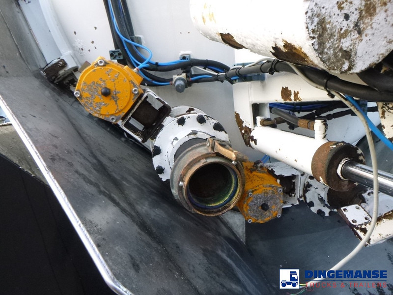 Truk vakum Scania P124-420 6x2 vacuum tank 10.5 m3: gambar 18