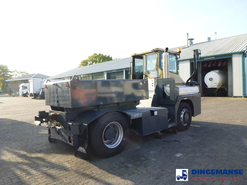 MOL RM 255 4X4 terminal drawbar tractor 150 ton - Tractor head: gambar 4 MOL RM 255 4X4 terminal drawbar tractor 150 ton - Tractor head: gambar 4