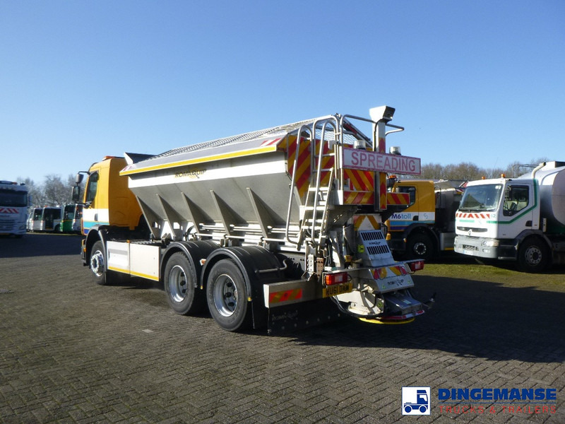 Volvo FE 340 6x4 RHD salt spreader / gritter - Truk bajak salju: gambar 4 Volvo FE 340 6x4 RHD salt spreader / gritter - Truk bajak salju: gambar 4