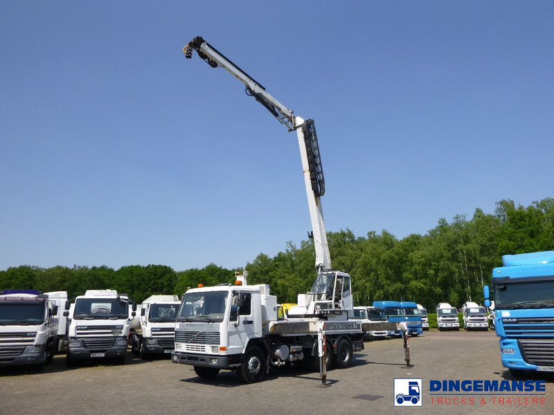Volvo FL10 6x4 + Palfinger PK680TK - Truk derek: gambar 5 Volvo FL10 6x4 + Palfinger PK680TK - Truk derek: gambar 5