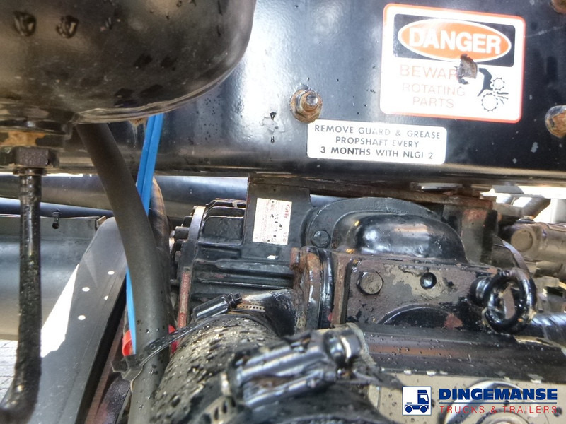 Leasing Volvo FL6 4x2 RHD Whale vacuum tank 8 m3 Volvo FL6 4x2 RHD Whale vacuum tank 8 m3: gambar 17