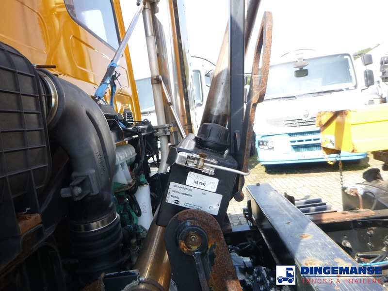 Leasing Volvo FL6 4x2 RHD Whale vacuum tank 8 m3 Volvo FL6 4x2 RHD Whale vacuum tank 8 m3: gambar 19