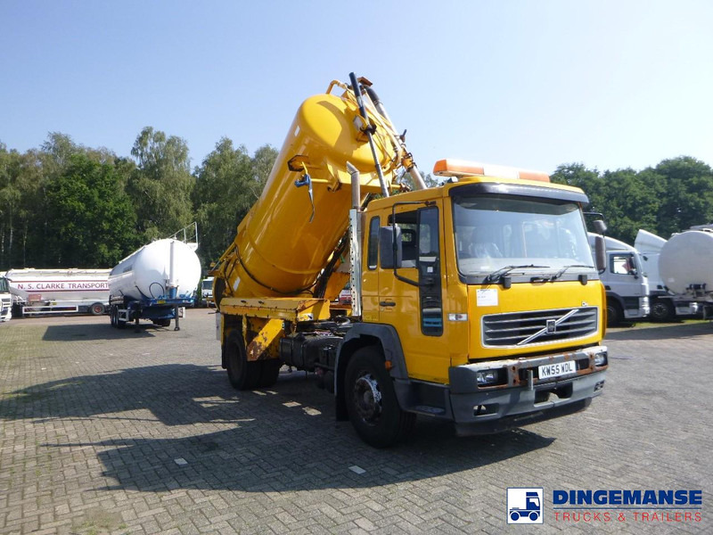 Volvo FL6 4x2 RHD Whale vacuum tank 8 m3 - Truk vakum: gambar 2 Volvo FL6 4x2 RHD Whale vacuum tank 8 m3 - Truk vakum: gambar 2