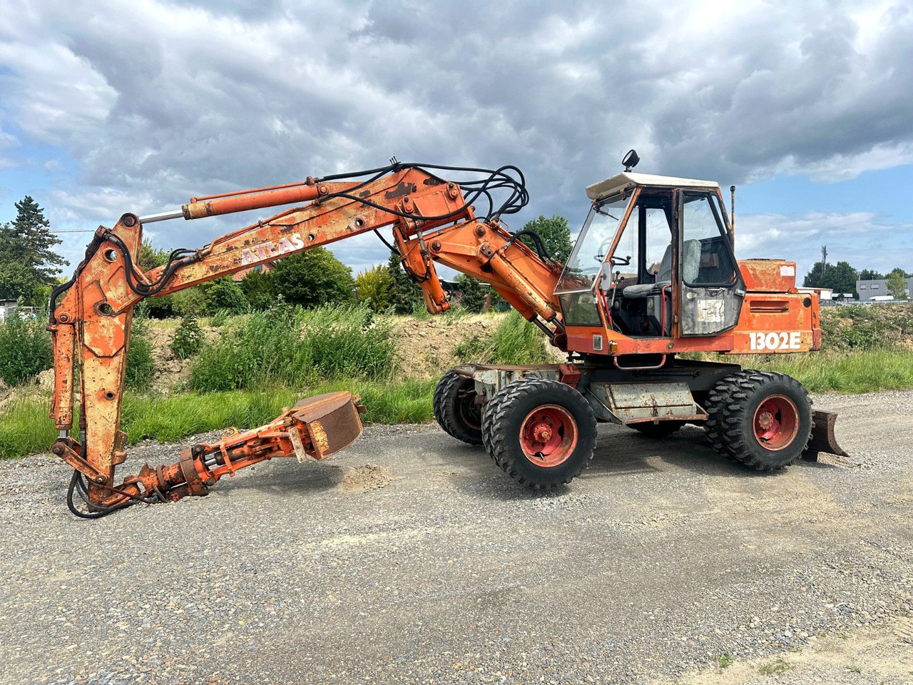 Atlas MOBILBAGGER 1302 E - Ekskavator roda: gambar 4 Atlas MOBILBAGGER 1302 E - Ekskavator roda: gambar 4