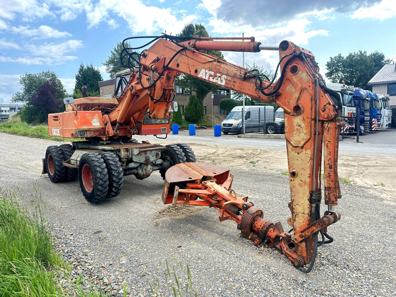 Atlas MOBILBAGGER 1302 E - Ekskavator roda: gambar 5 Atlas MOBILBAGGER 1302 E - Ekskavator roda: gambar 5