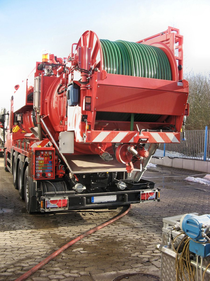 MAN TGS 35.540 8x4 Müller 16m³ WRG + 800 meter HD - Truk vakum: gambar 4 MAN TGS 35.540 8x4 Müller 16m³ WRG + 800 meter HD - Truk vakum: gambar 4