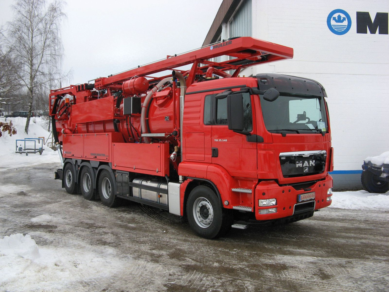 MAN TGS 35.540 8x4 Müller 16m³ WRG + 800 meter HD - Truk vakum: gambar 2 MAN TGS 35.540 8x4 Müller 16m³ WRG + 800 meter HD - Truk vakum: gambar 2