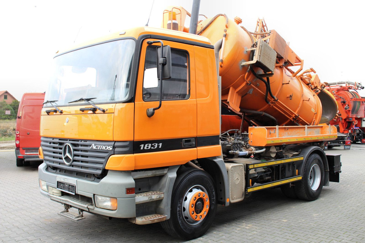 Mercedes-Benz Actros 1831 4x2 Hellmers 6,5m³ V2A INOX Kipper - Truk vakum: gambar 2 Mercedes-Benz Actros 1831 4x2 Hellmers 6,5m³ V2A INOX Kipper - Truk vakum: gambar 2