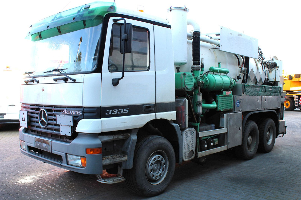 Mercedes-Benz Actros 3335 6x4 Kroll 13m³ HD-Kombi ADR/GGVS V2A - Truk vakum: gambar 4 Mercedes-Benz Actros 3335 6x4 Kroll 13m³ HD-Kombi ADR/GGVS V2A - Truk vakum: gambar 4