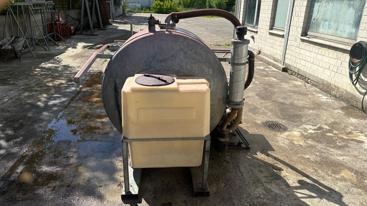 Saug-Druck fass Flexi + 2 Frisch-Wassertaschen - Truk vakum: gambar 4 Saug-Druck fass Flexi + 2 Frisch-Wassertaschen - Truk vakum: gambar 4