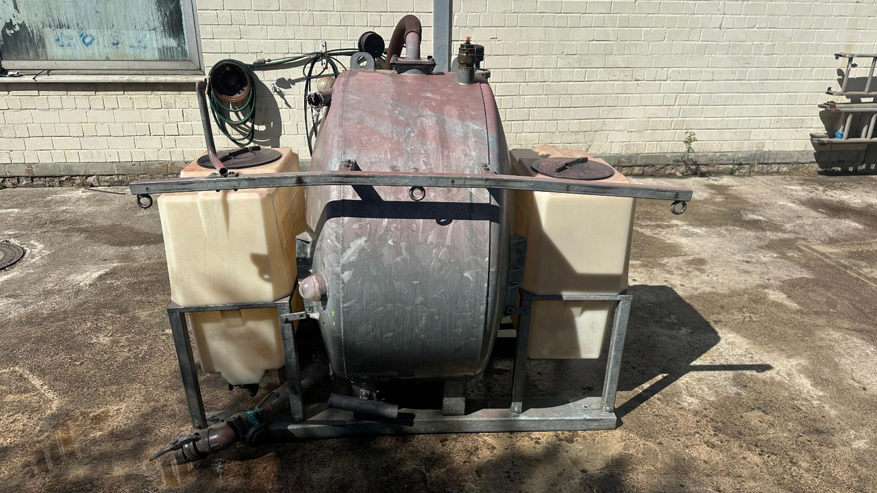 Saug-Druck fass Flexi + 2 Frisch-Wassertaschen - Truk vakum: gambar 3 Saug-Druck fass Flexi + 2 Frisch-Wassertaschen - Truk vakum: gambar 3