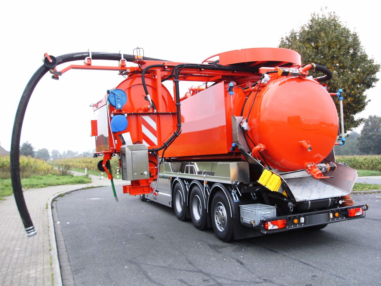 Scania R450 8x4 Kroll 19m³ W-Rückgewinner Kombi-HD +ADR - Truk vakum: gambar 2 Scania R450 8x4 Kroll 19m³ W-Rückgewinner Kombi-HD +ADR - Truk vakum: gambar 2