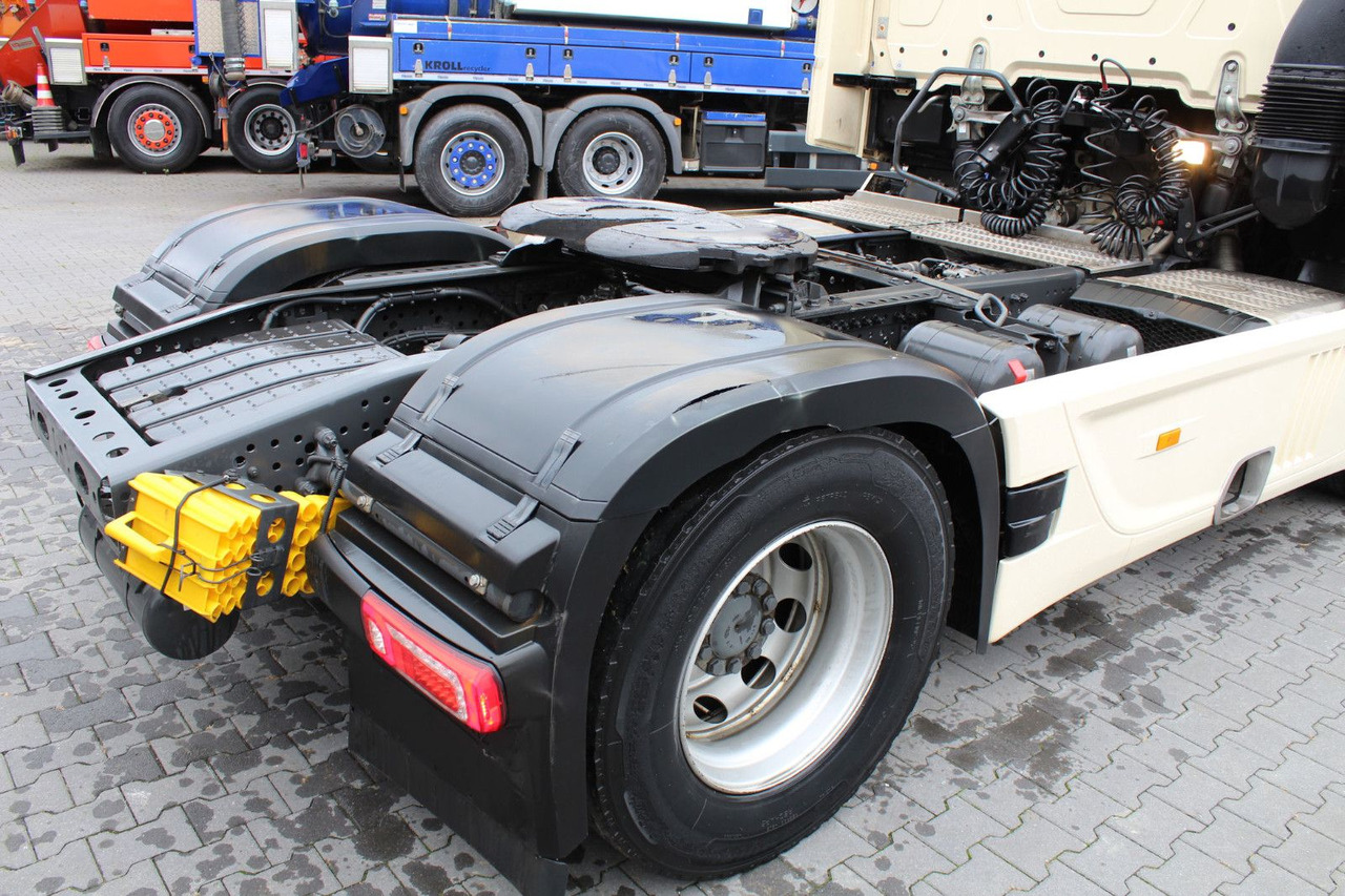 Mercedes-Benz Actros 1848 LS 4x2 BigSpace (MP5) Vollverspoiler - Tractor head: gambar 5 Mercedes-Benz Actros 1848 LS 4x2 BigSpace (MP5) Vollverspoiler - Tractor head: gambar 5