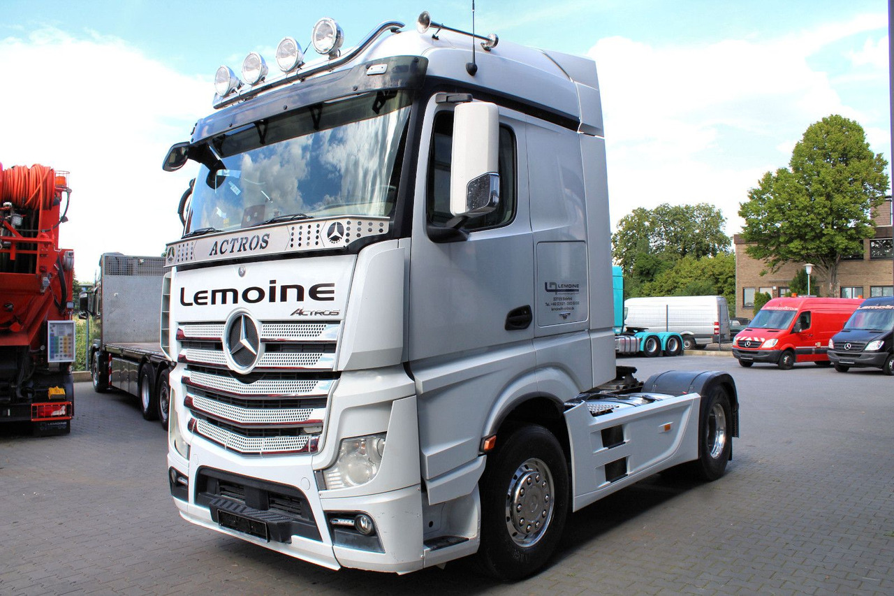 Mercedes-Benz Actros 1853 4x2 LS +Hydraulik + neuer AT-Motor - Tractor head: gambar 3 Mercedes-Benz Actros 1853 4x2 LS +Hydraulik + neuer AT-Motor - Tractor head: gambar 3