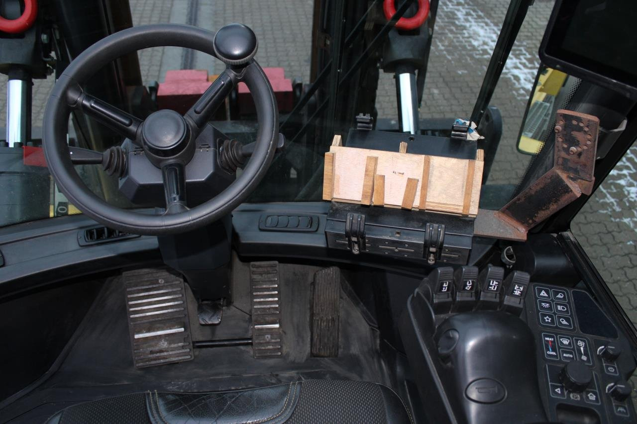 Hyster H16.00XD-12 - Forklift diesel: gambar 4 Hyster H16.00XD-12 - Forklift diesel: gambar 4