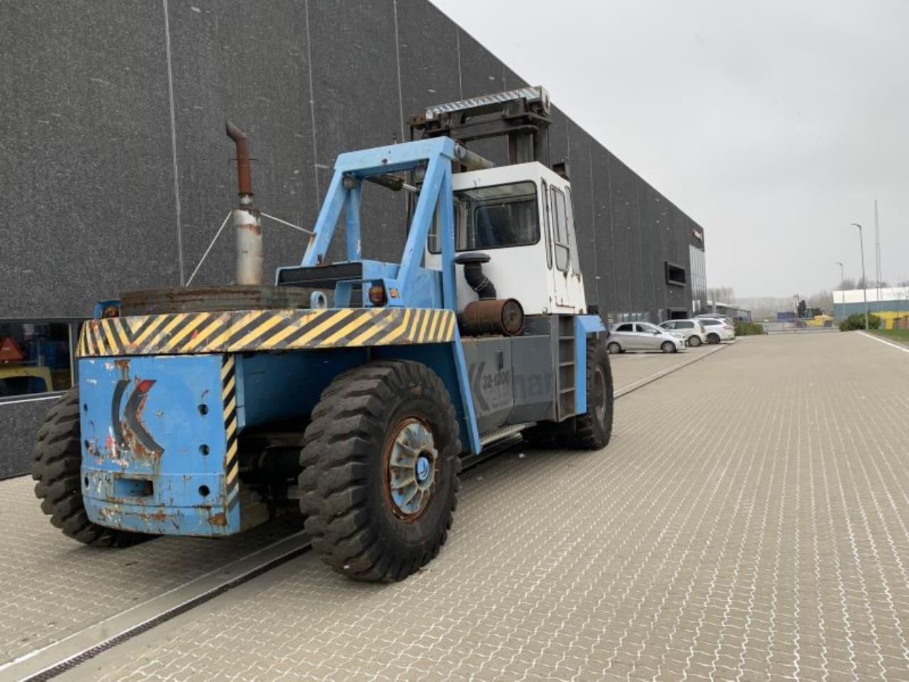 Kalmar DCB32-1200 - Forklift diesel: gambar 3 Kalmar DCB32-1200 - Forklift diesel: gambar 3