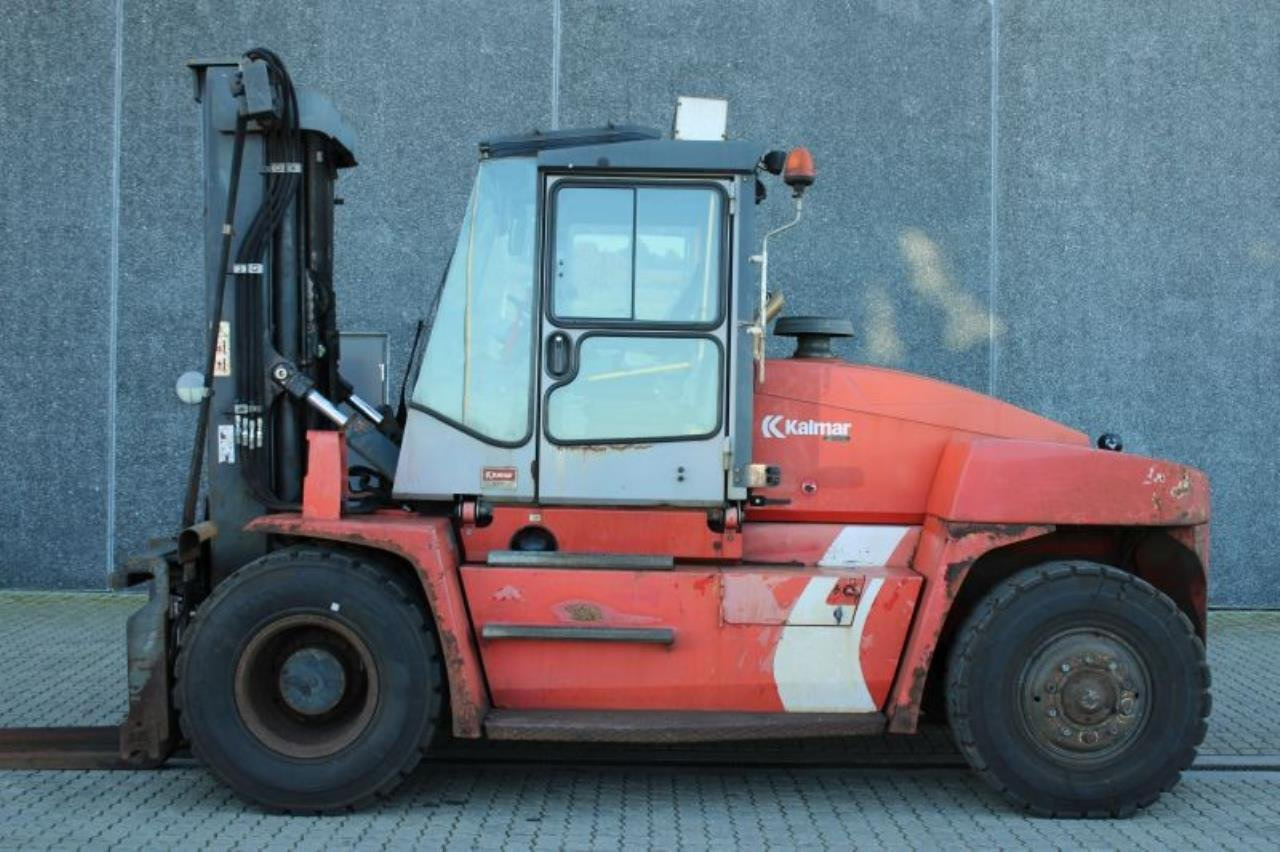 Kalmar DCE140-6 - Forklift diesel: gambar 1 Kalmar DCE140-6 - Forklift diesel: gambar 1