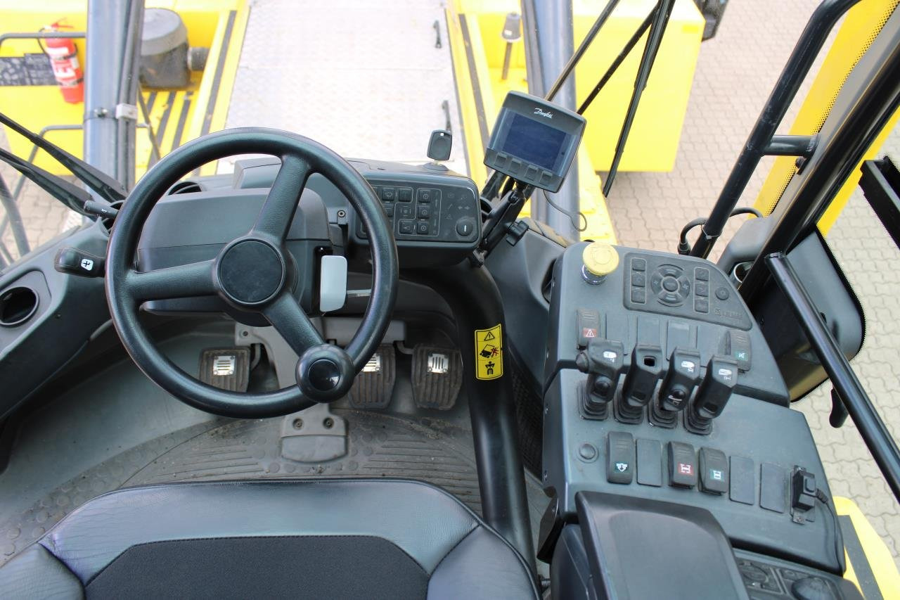 Kalmar DCG90-45ES7 - Penanganan kontainer: gambar 4 Kalmar DCG90-45ES7 - Penanganan kontainer: gambar 4