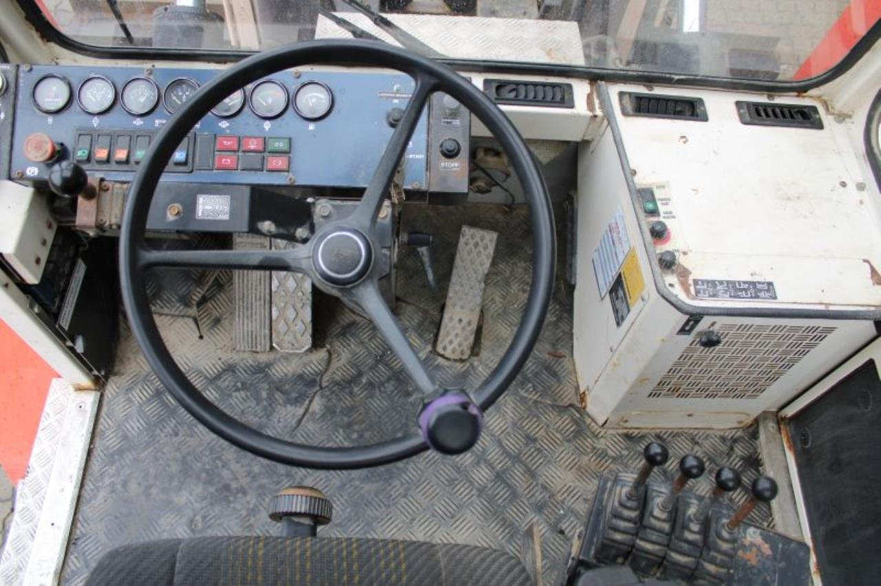 SveTruck 1260-30 - Forklift diesel: gambar 4 SveTruck 1260-30 - Forklift diesel: gambar 4