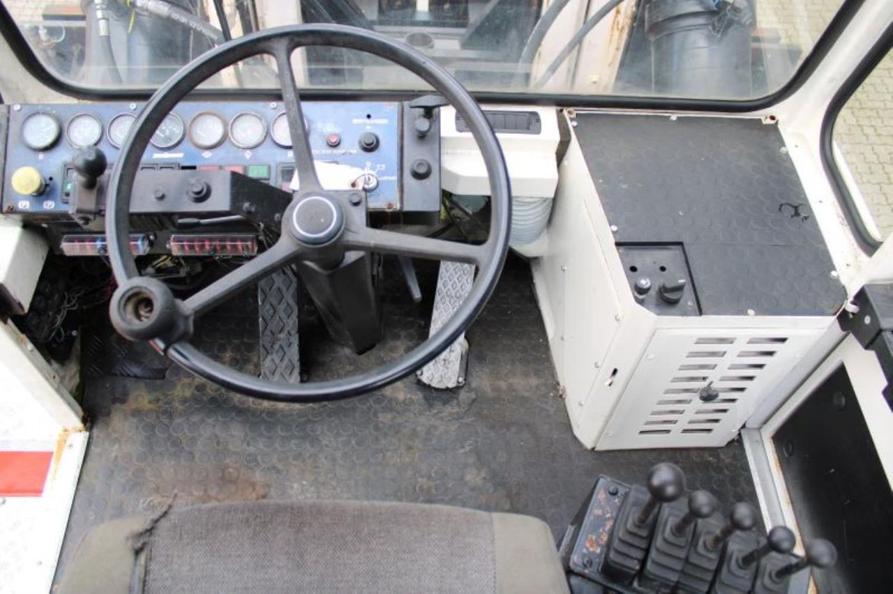 SveTruck 42120-52 - Forklift diesel: gambar 4 SveTruck 42120-52 - Forklift diesel: gambar 4