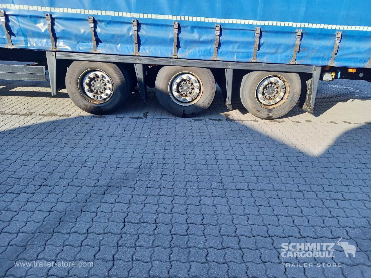 SCHMITZ Auflieger Curtainsider Mega - Semi-trailer dengan terpal samping: gambar 2 SCHMITZ Auflieger Curtainsider Mega - Semi-trailer dengan terpal samping: gambar 2