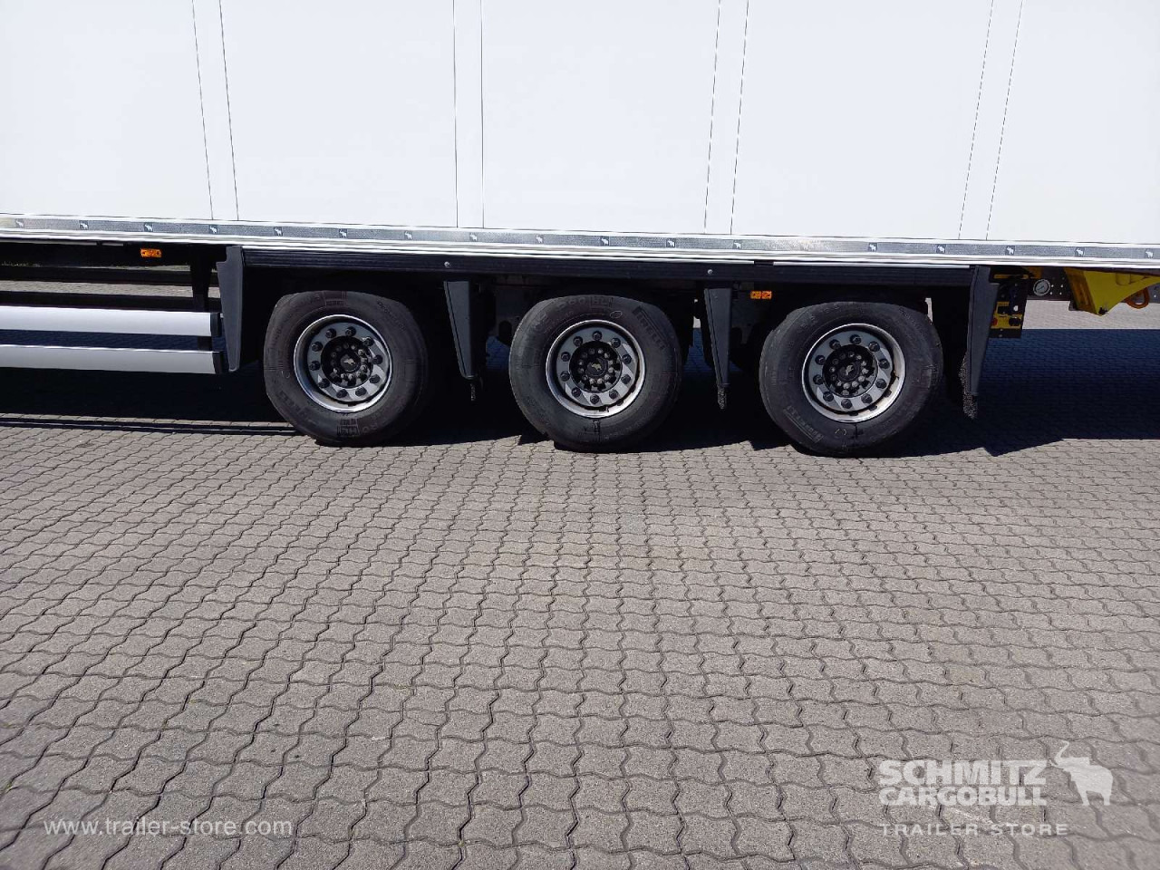 SCHMITZ Auflieger Tiefkühler Mega - Semi-trailer isotermal: gambar 4 SCHMITZ Auflieger Tiefkühler Mega - Semi-trailer isotermal: gambar 4