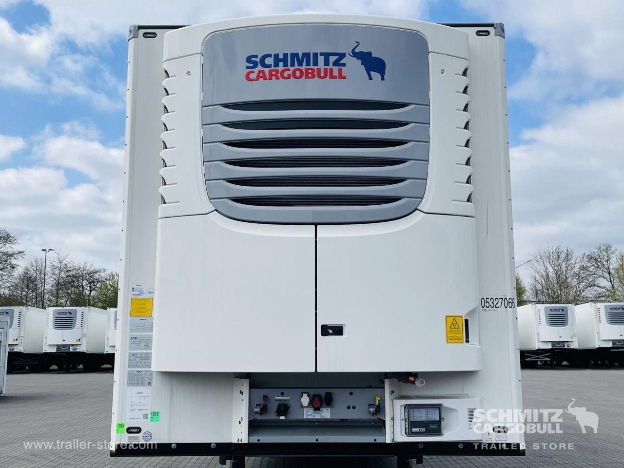 SCHMITZ Auflieger Tiefkühler Standard Double deck - Semi-trailer isotermal: gambar 2 SCHMITZ Auflieger Tiefkühler Standard Double deck - Semi-trailer isotermal: gambar 2