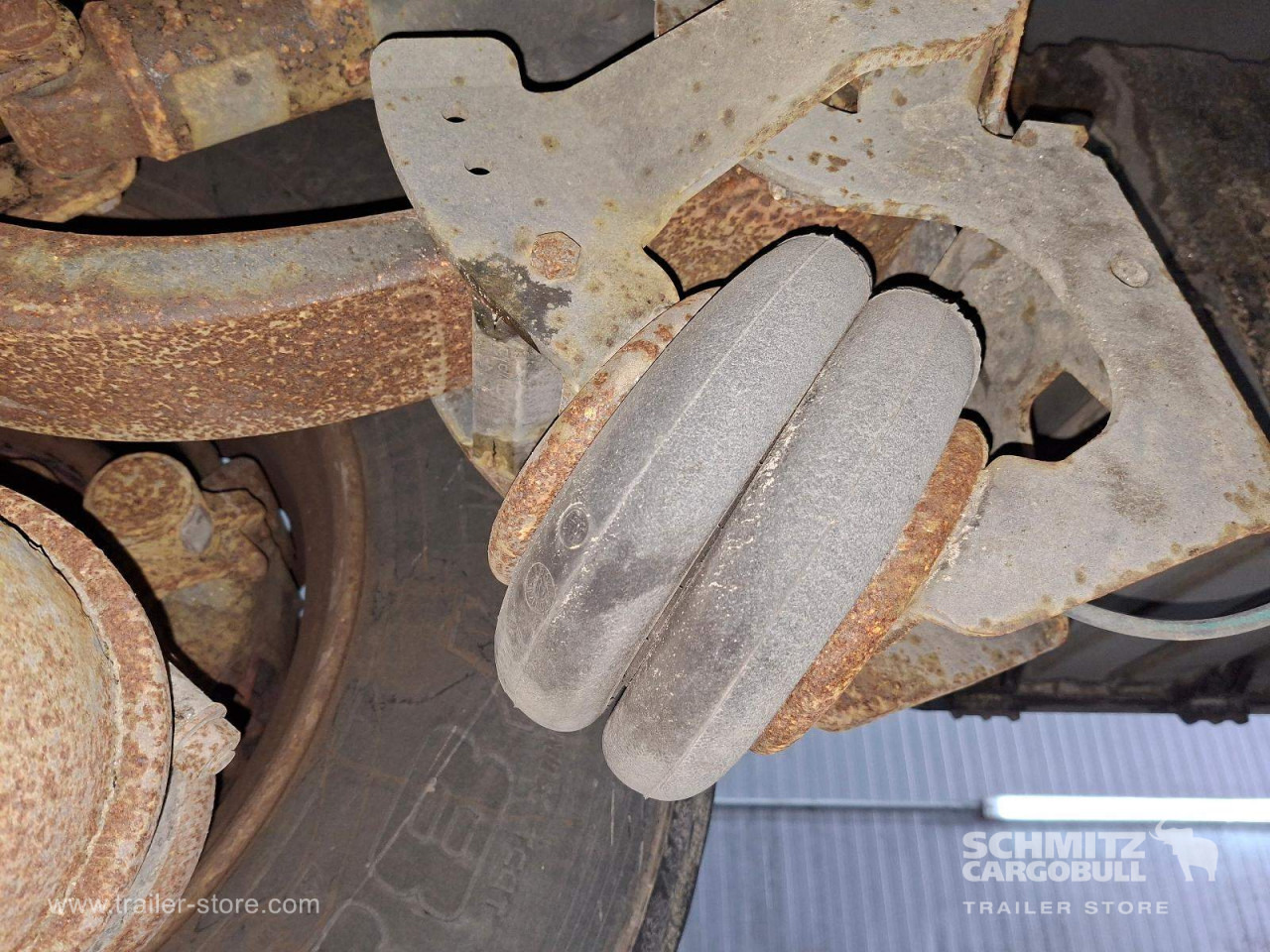 SCHMITZ Auflieger Tiefkühler Standard Double deck - Semi-trailer isotermal: gambar 3 SCHMITZ Auflieger Tiefkühler Standard Double deck - Semi-trailer isotermal: gambar 3