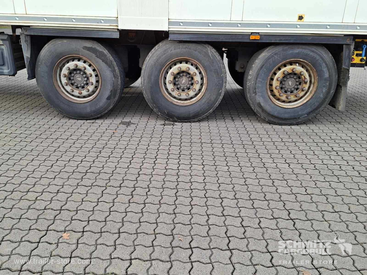 SCHMITZ Auflieger Tiefkühler Standard Double deck - Semi-trailer isotermal: gambar 2 SCHMITZ Auflieger Tiefkühler Standard Double deck - Semi-trailer isotermal: gambar 2