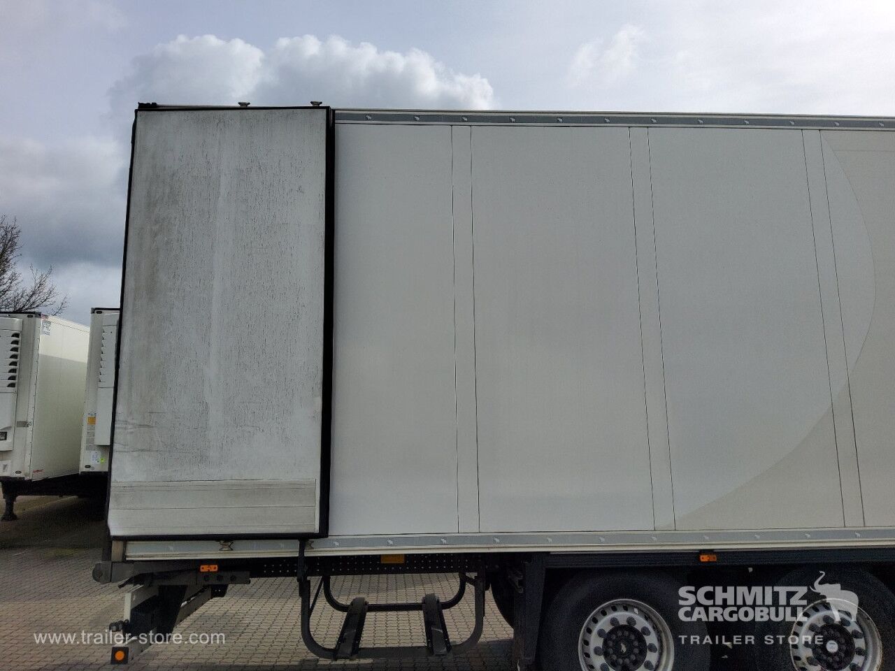 SCHMITZ Auflieger Tiefkühler Standard Double deck - Semi-trailer isotermal: gambar 2 SCHMITZ Auflieger Tiefkühler Standard Double deck - Semi-trailer isotermal: gambar 2