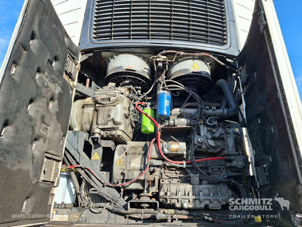 SCHMITZ Auflieger Tiefkühler Standard Double deck - Semi-trailer isotermal: gambar 3 SCHMITZ Auflieger Tiefkühler Standard Double deck - Semi-trailer isotermal: gambar 3