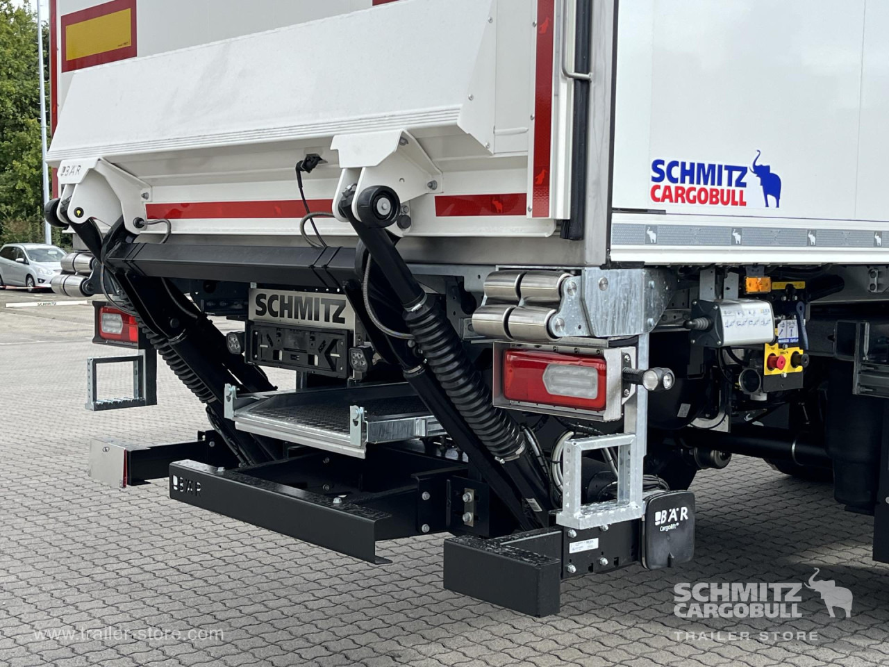 SCHMITZ Auflieger Tiefkühler Standard Taillift - Semi-trailer isotermal: gambar 3 SCHMITZ Auflieger Tiefkühler Standard Taillift - Semi-trailer isotermal: gambar 3