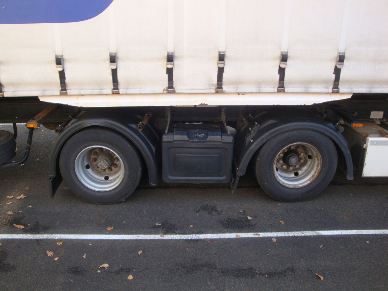 Krone ZZW 18 Jumbo Edscha Schiebeverdeck BDF 116 cbm - Trailer pengangkut mobil: gambar 4 Krone ZZW 18 Jumbo Edscha Schiebeverdeck BDF 116 cbm - Trailer pengangkut mobil: gambar 4