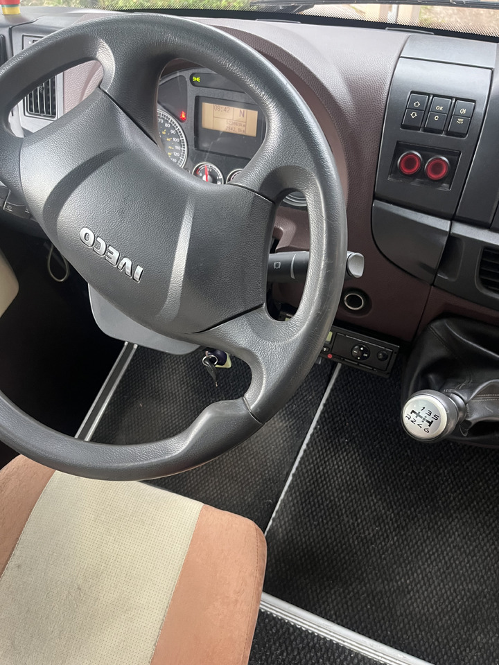 IVECO euro 5 100 Calipso New Car - Bus mini, Van penumpang: gambar 5 IVECO euro 5 100 Calipso New Car - Bus mini, Van penumpang: gambar 5