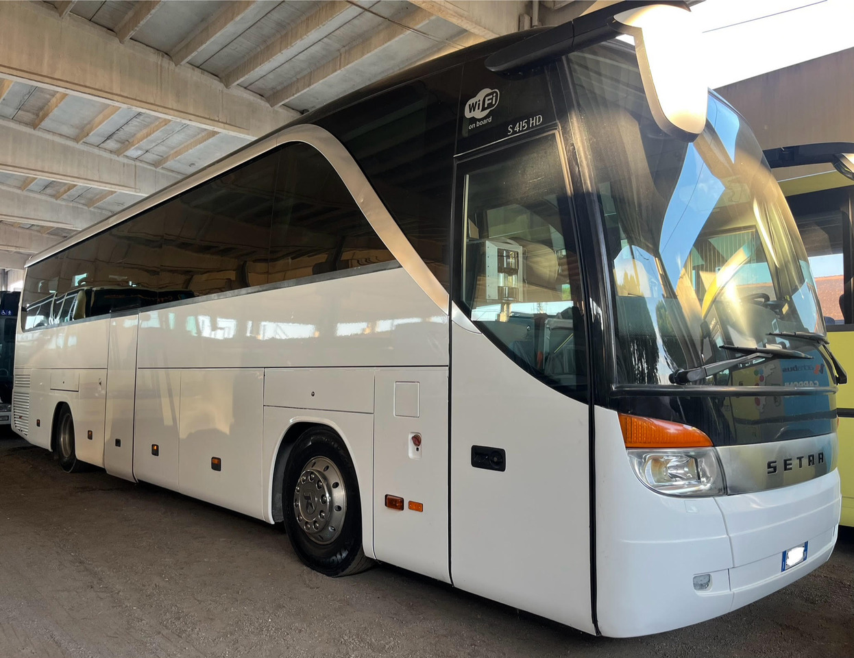 Bus pariwisata SETRA Evobus S 415 HD Top Class: gambar 1