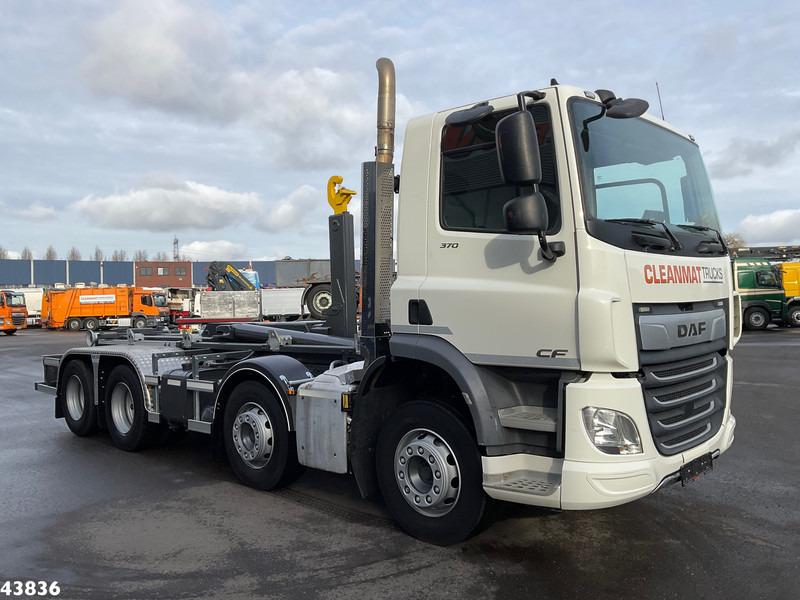 DAF FAC CF 370 8x2 NIEUWE Hyvalift 26 Ton haakarmsysteem!! Just 177.485 km! - Hook lift: gambar 3 DAF FAC CF 370 8x2 NIEUWE Hyvalift 26 Ton haakarmsysteem!! Just 177.485 km! - Hook lift: gambar 3