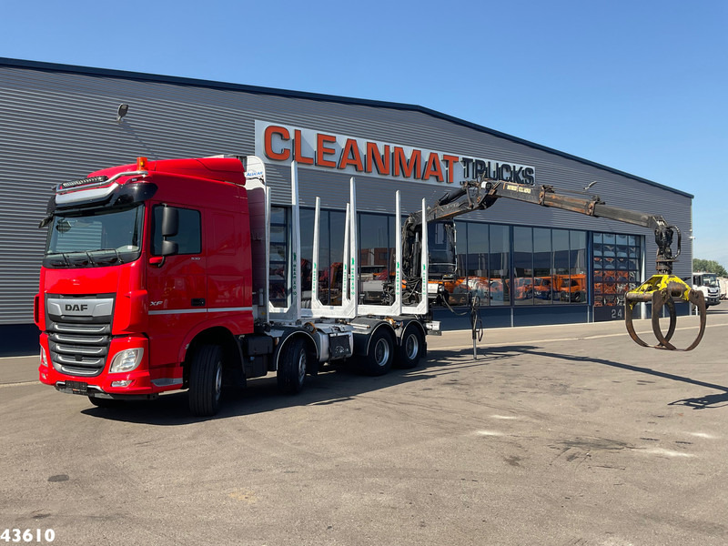 DAF FAD XF 530 8x4 Holzkran - Truk derek: gambar 1 DAF FAD XF 530 8x4 Holzkran - Truk derek: gambar 1