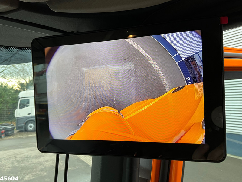 Truk sampah DAF FAG XD 340 Euro 6 Geesink 20m³ Welvaarts weighing system: gambar 14 Truk sampah DAF FAG XD 340 Euro 6 Geesink 20m³ Welvaarts weighing system: gambar 14