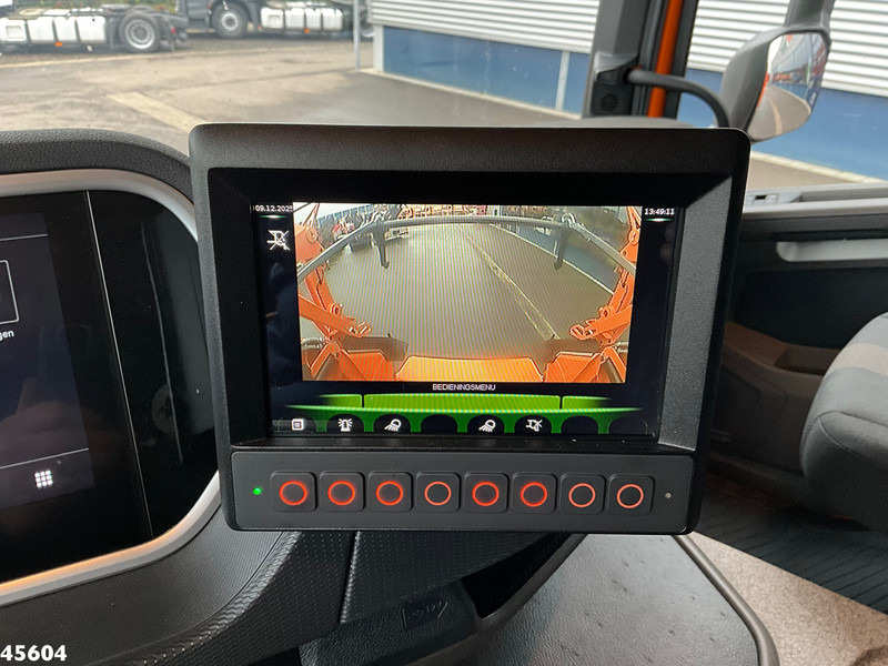 Truk sampah DAF FAG XD 340 Euro 6 Geesink 20m³ Welvaarts weighing system: gambar 15 Truk sampah DAF FAG XD 340 Euro 6 Geesink 20m³ Welvaarts weighing system: gambar 15