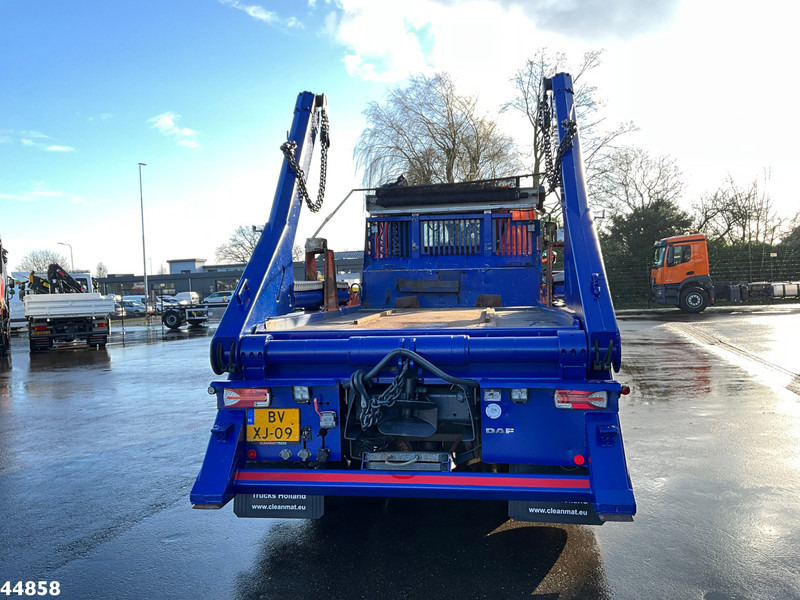 DAF FAN 85 CF 360 Manual VDL 18 Ton portaalarmsysteem - Truk skip loader: gambar 4 DAF FAN 85 CF 360 Manual VDL 18 Ton portaalarmsysteem - Truk skip loader: gambar 4