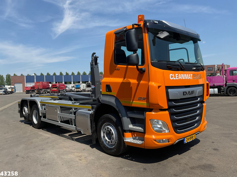 DAF FAN CF 430 VDL 21 Ton haakarmsysteem - Hook lift: gambar 3 DAF FAN CF 430 VDL 21 Ton haakarmsysteem - Hook lift: gambar 3
