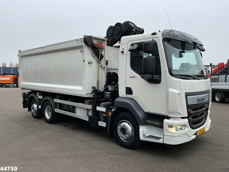 DAF FAN LF 220 Euro 6 Hiab 11 Tonmeter laadkraan Just 166.649 Km! - Truk jungkit, Truk derek: gambar 3 DAF FAN LF 220 Euro 6 Hiab 11 Tonmeter laadkraan Just 166.649 Km! - Truk jungkit, Truk derek: gambar 3