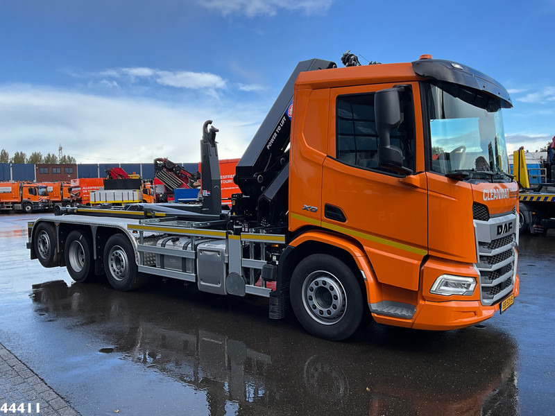 DAF FAQ XD 450 8x2 Euro 6 HMF 28 Tonmeter laadkraan - Hook lift, Truk derek: gambar 3 DAF FAQ XD 450 8x2 Euro 6 HMF 28 Tonmeter laadkraan - Hook lift, Truk derek: gambar 3