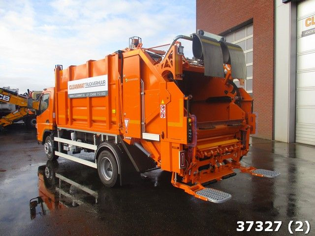FUSO Canter 9C18 - Truk sampah: gambar 2 FUSO Canter 9C18 - Truk sampah: gambar 2