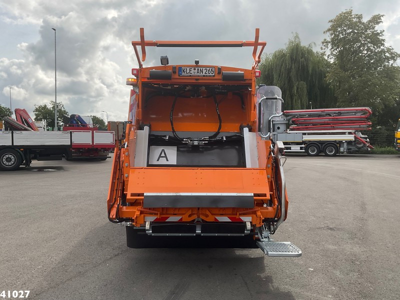 FUSO Canter 9C18 Zoeller 7m³ - Truk sampah: gambar 4 FUSO Canter 9C18 Zoeller 7m³ - Truk sampah: gambar 4