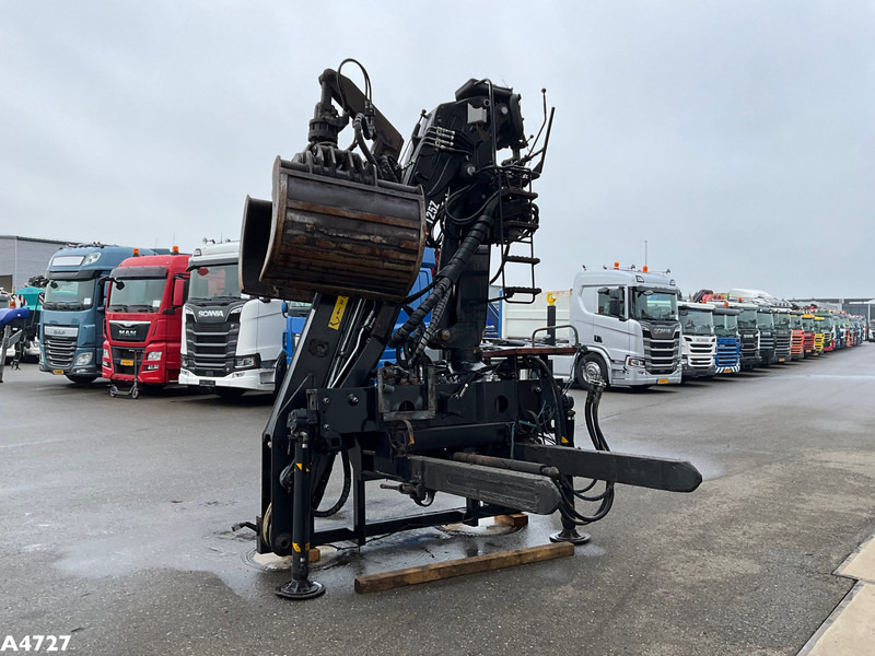 HIAB LOGLIFT 12 Tonmeter Z-kraan - Derek pemuat untuk Truk: gambar 5 HIAB LOGLIFT 12 Tonmeter Z-kraan - Derek pemuat untuk Truk: gambar 5