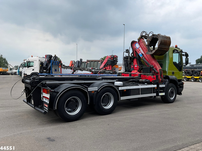 Iveco AD260T41 6x4 HMF 16 Tonmeter Z-kraan - Truk pembawa sistem kabel, Truk derek: gambar 5 Iveco AD260T41 6x4 HMF 16 Tonmeter Z-kraan - Truk pembawa sistem kabel, Truk derek: gambar 5