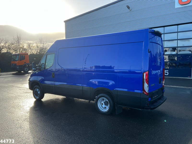 Iveco Daily 35C18 RIONED hogedrukwater installatie - Truk vakum: gambar 3 Iveco Daily 35C18 RIONED hogedrukwater installatie - Truk vakum: gambar 3