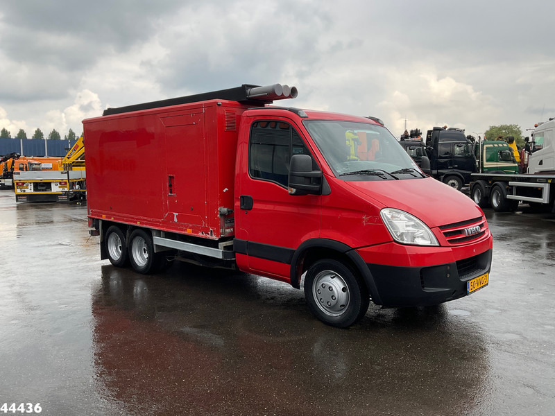Iveco Daily 40C18 + Veldhuizen oplegger ROM Hogedrukinstallatie - Truk vakum: gambar 3 Iveco Daily 40C18 + Veldhuizen oplegger ROM Hogedrukinstallatie - Truk vakum: gambar 3