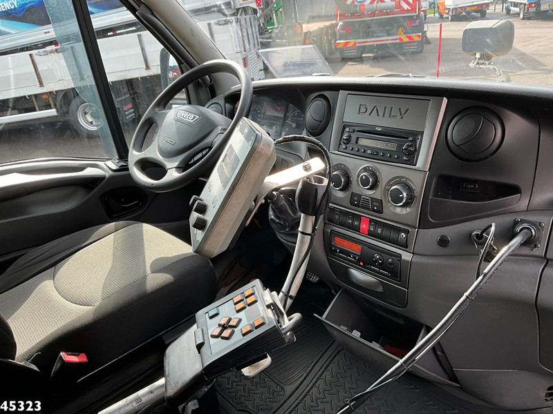 Truk bajak salju Iveco Daily 70C17 Nido zoutstrooier: gambar 15